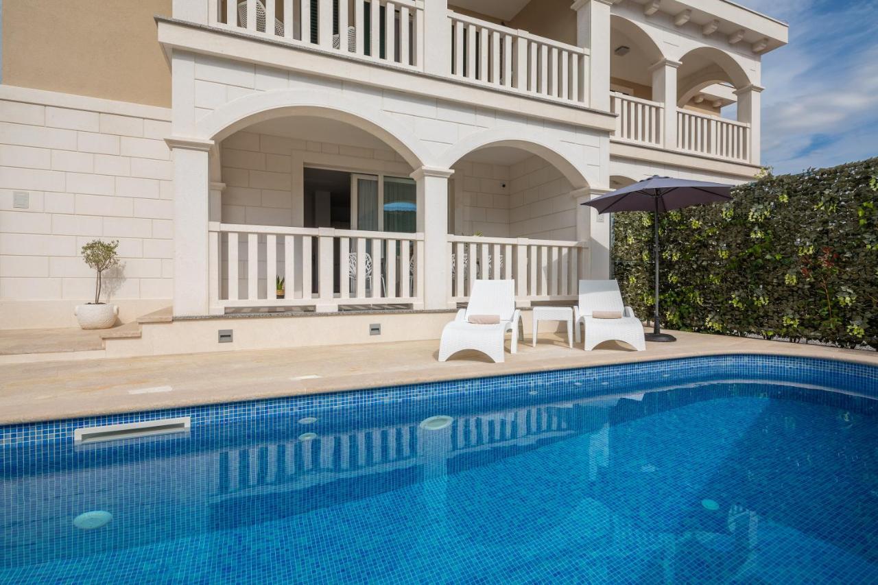 Villa Authentica With Heated Pool Grebaštica Zewnętrze zdjęcie